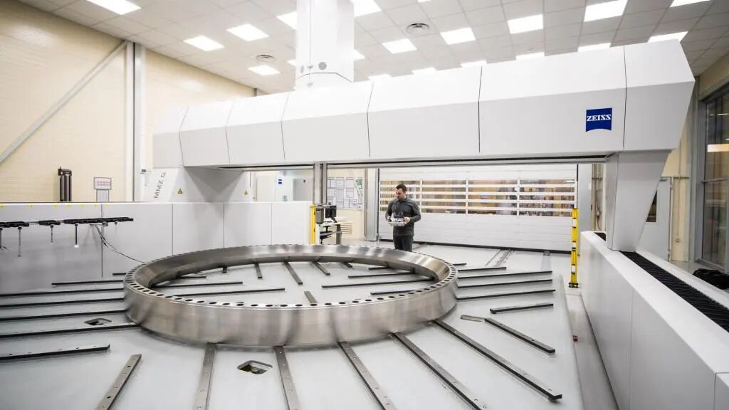 Bứt phá giới hạn kích thước với máy đo CMM ZEISS MMZ